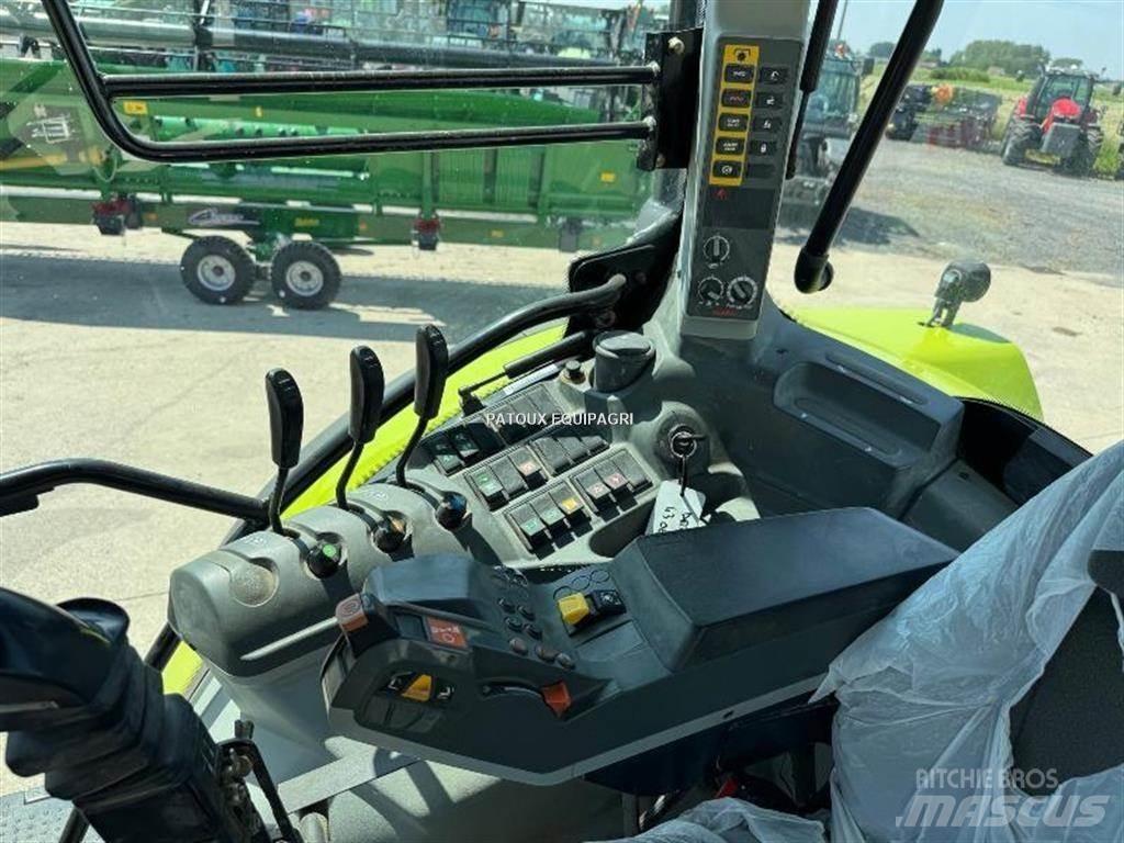 CLAAS ARION 520 Traktory