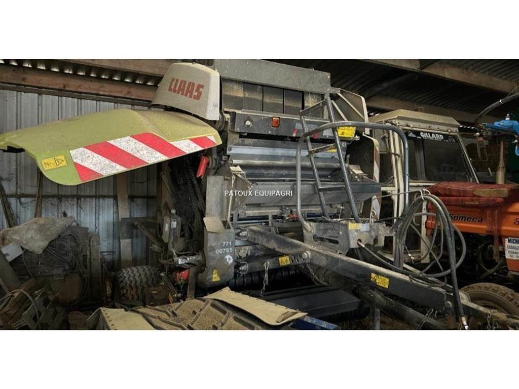 CLAAS VARIANT 370 Lis na válcové balíky