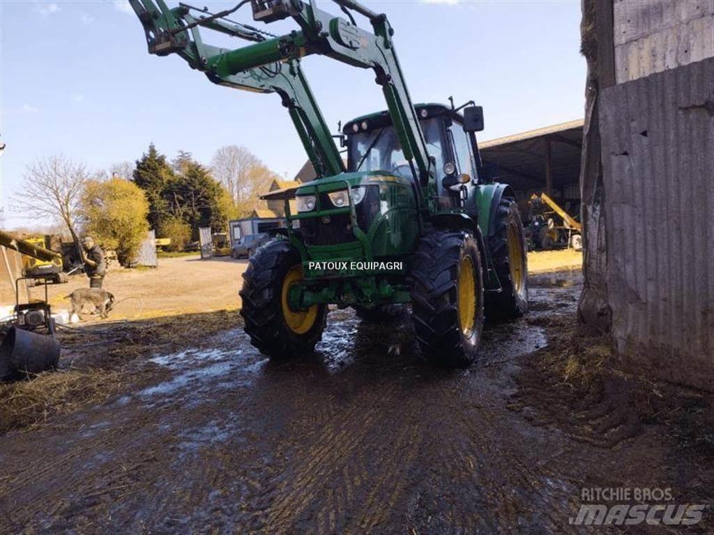 John Deere 6115M Traktory