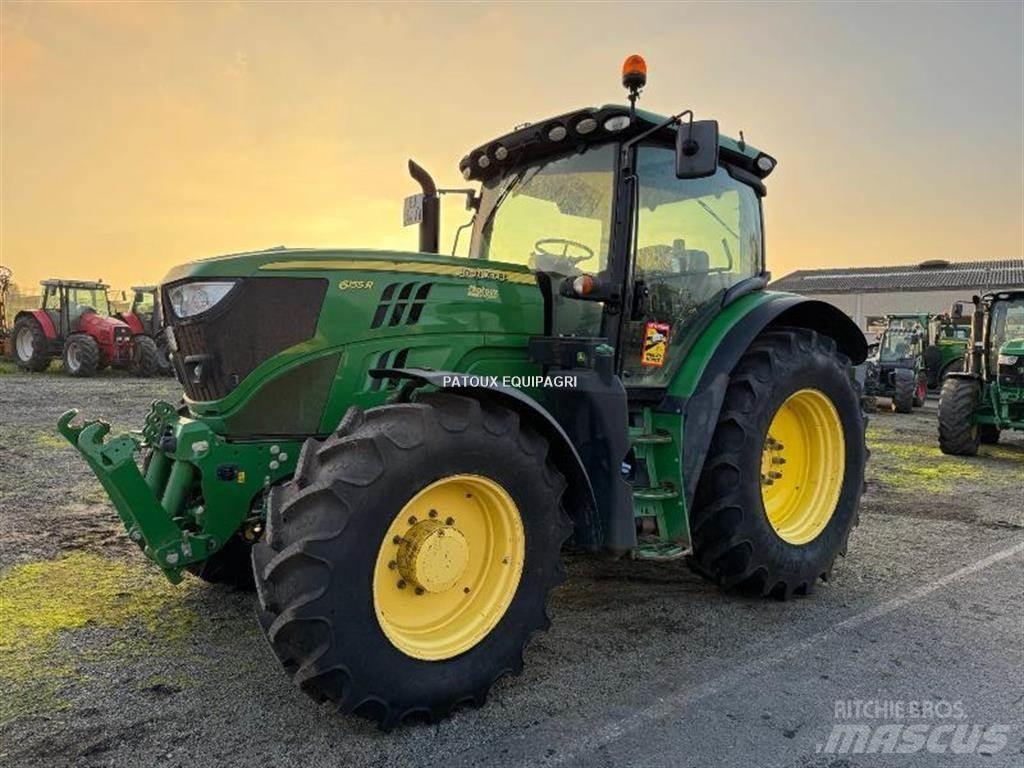 John Deere 6155R Traktory
