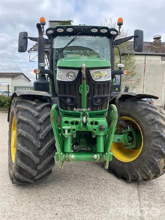John Deere 6155R Traktory