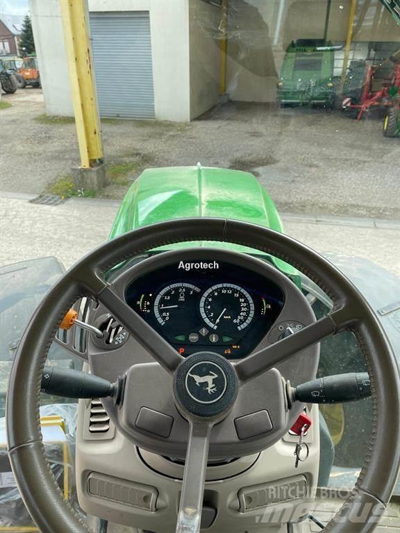 John Deere 6155R Traktory