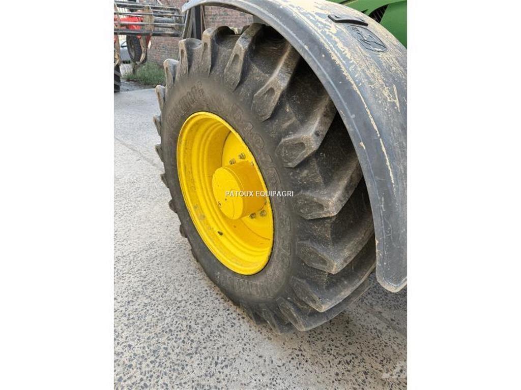 John Deere 6175M Traktory