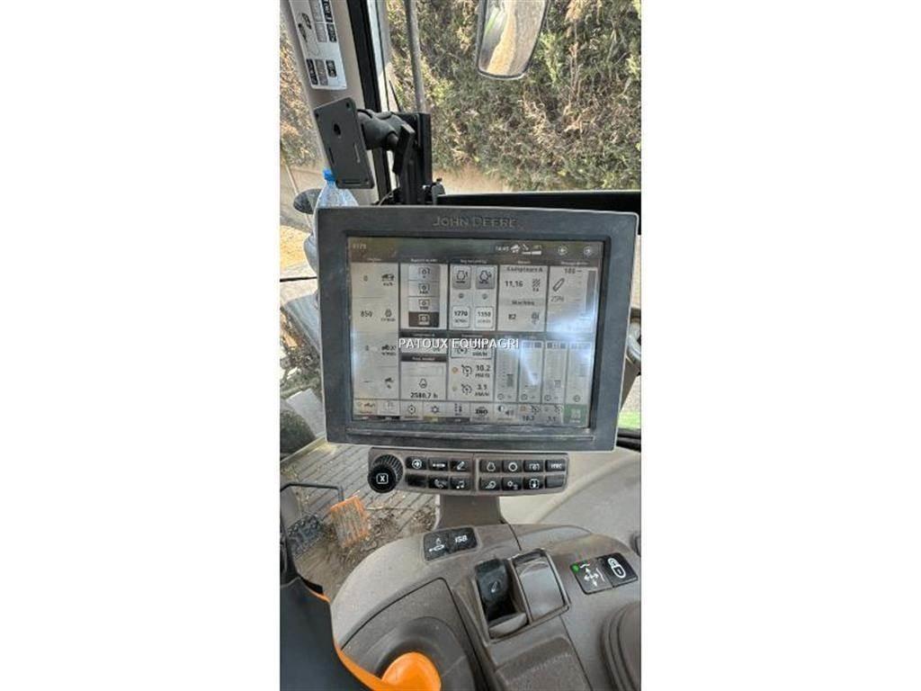 John Deere 6175R Traktory