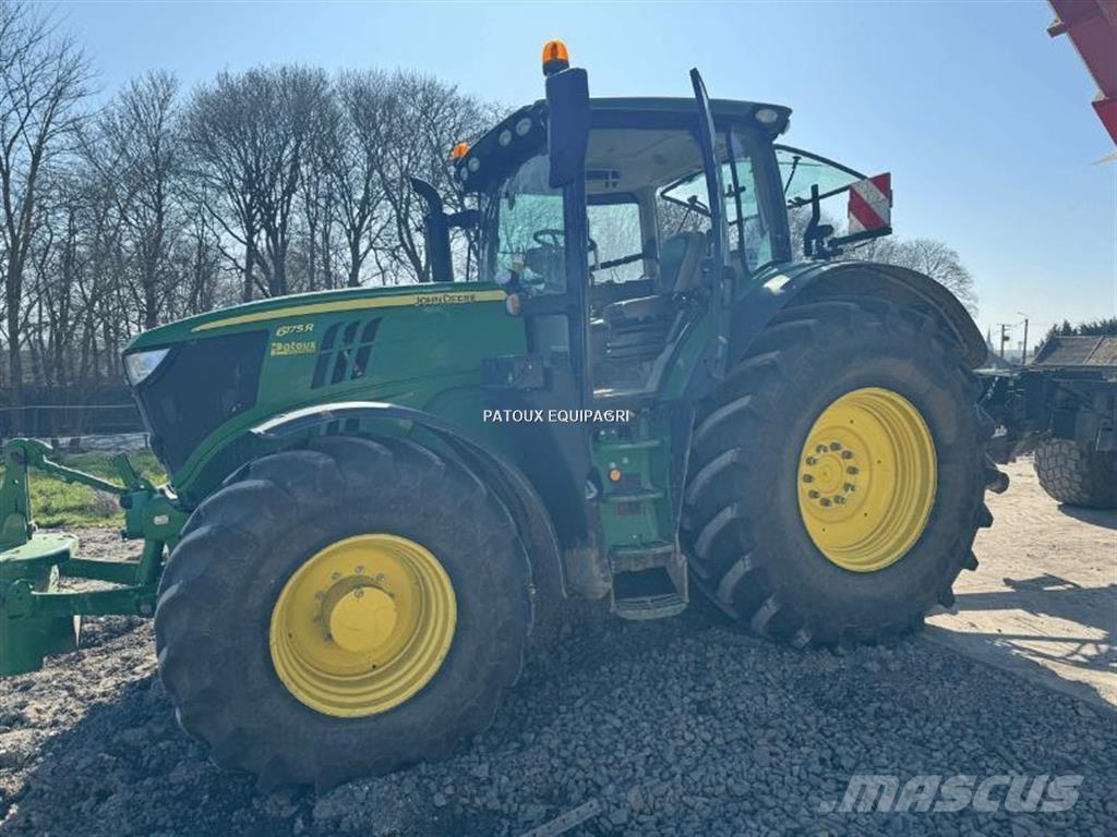 John Deere 6175R Traktory