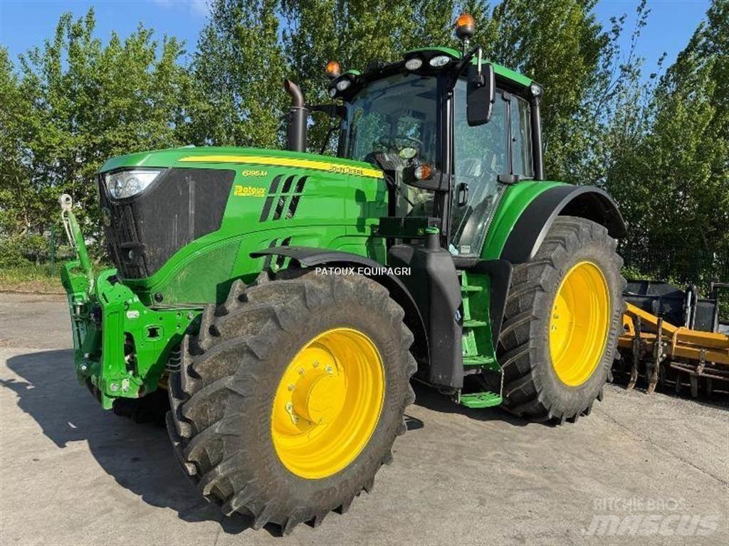 John Deere 6195M Traktory