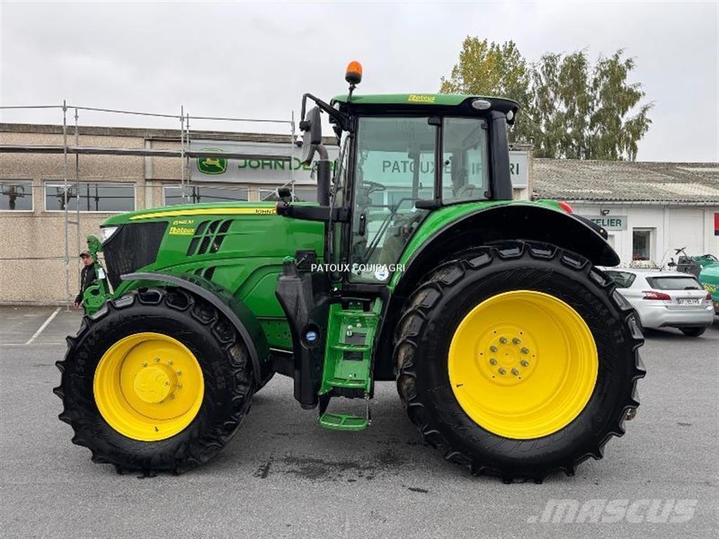 John Deere 6195M Traktory