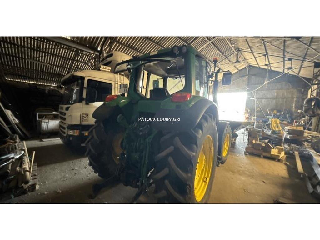 John Deere 6520 Traktory