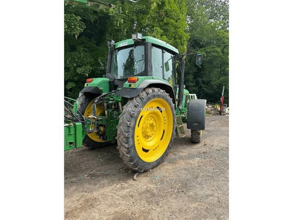 John Deere 6910 Traktory