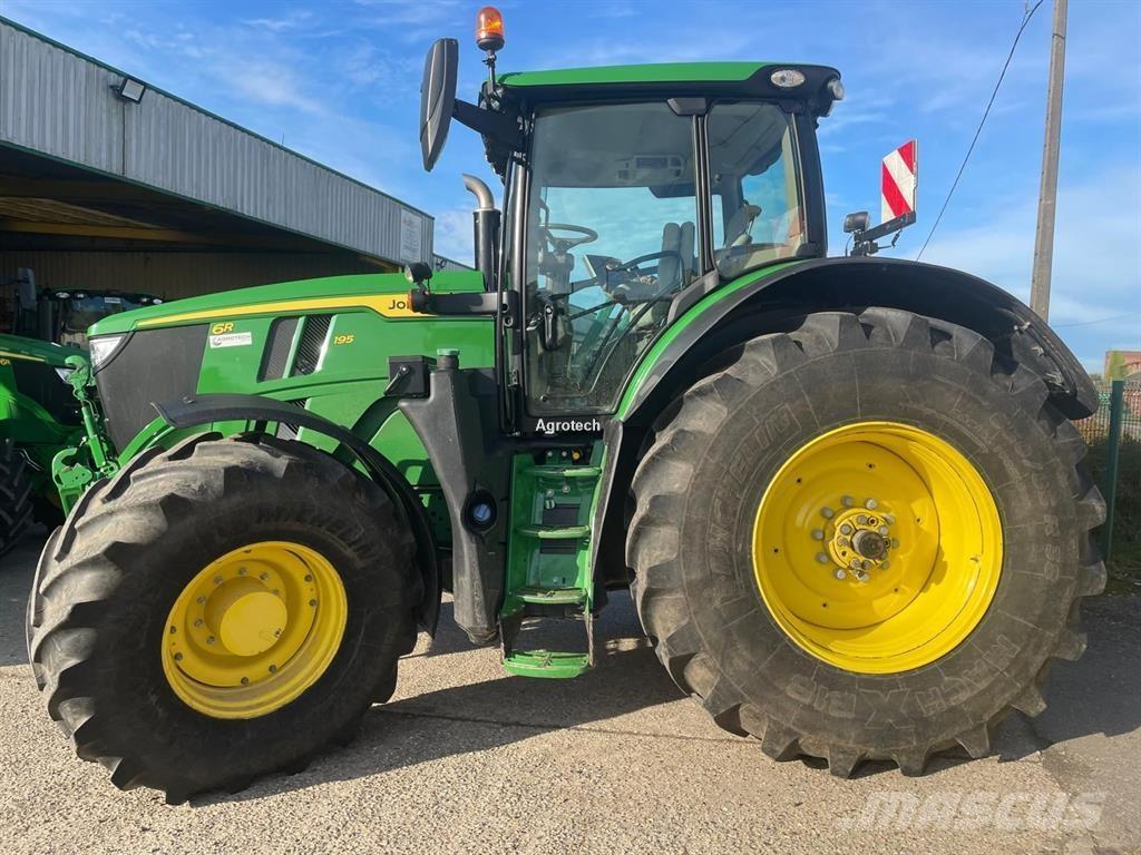 John Deere 6R195 Traktory
