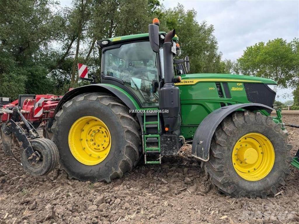 John Deere 6R250 Traktory