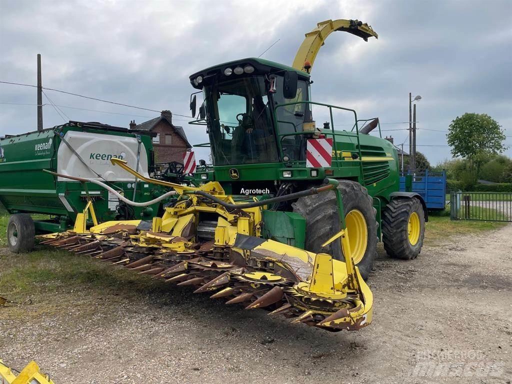 John Deere 7450 Sklízecí řezačka