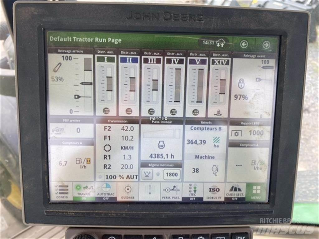 John Deere 8370R Traktory