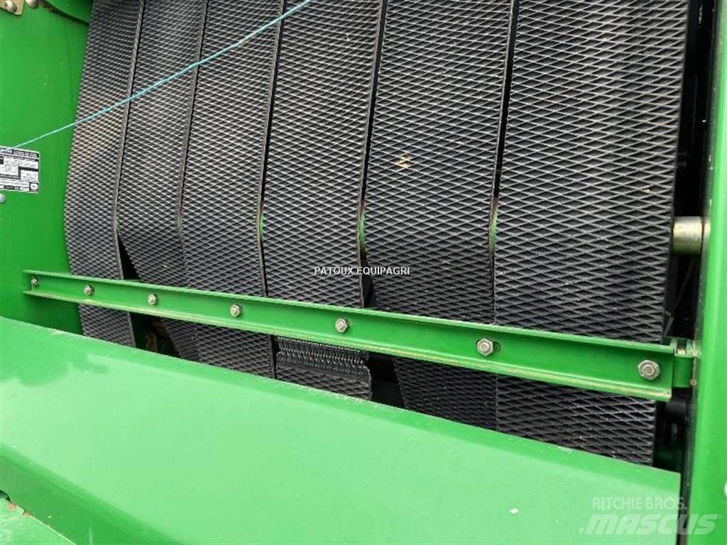 John Deere 864 Lis na válcové balíky
