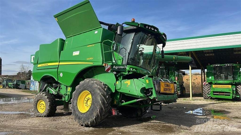 John Deere S670 Sklízecí mlátičky