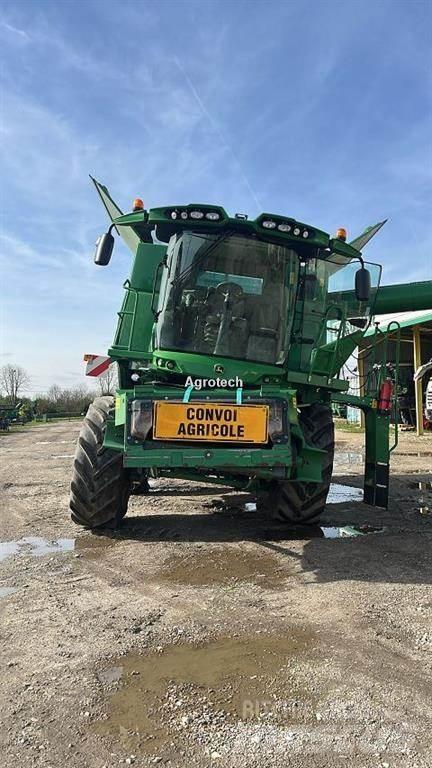 John Deere S670 Sklízecí mlátičky