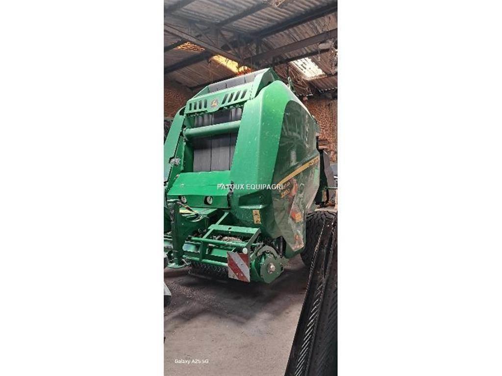John Deere V461M Lis na válcové balíky