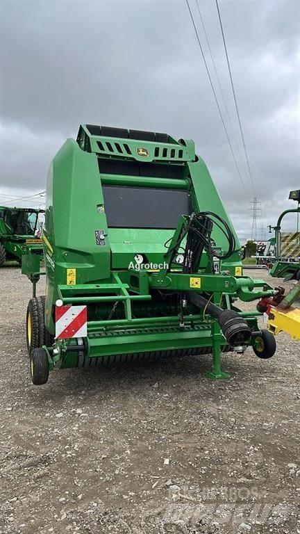 John Deere V461M Lis na válcové balíky