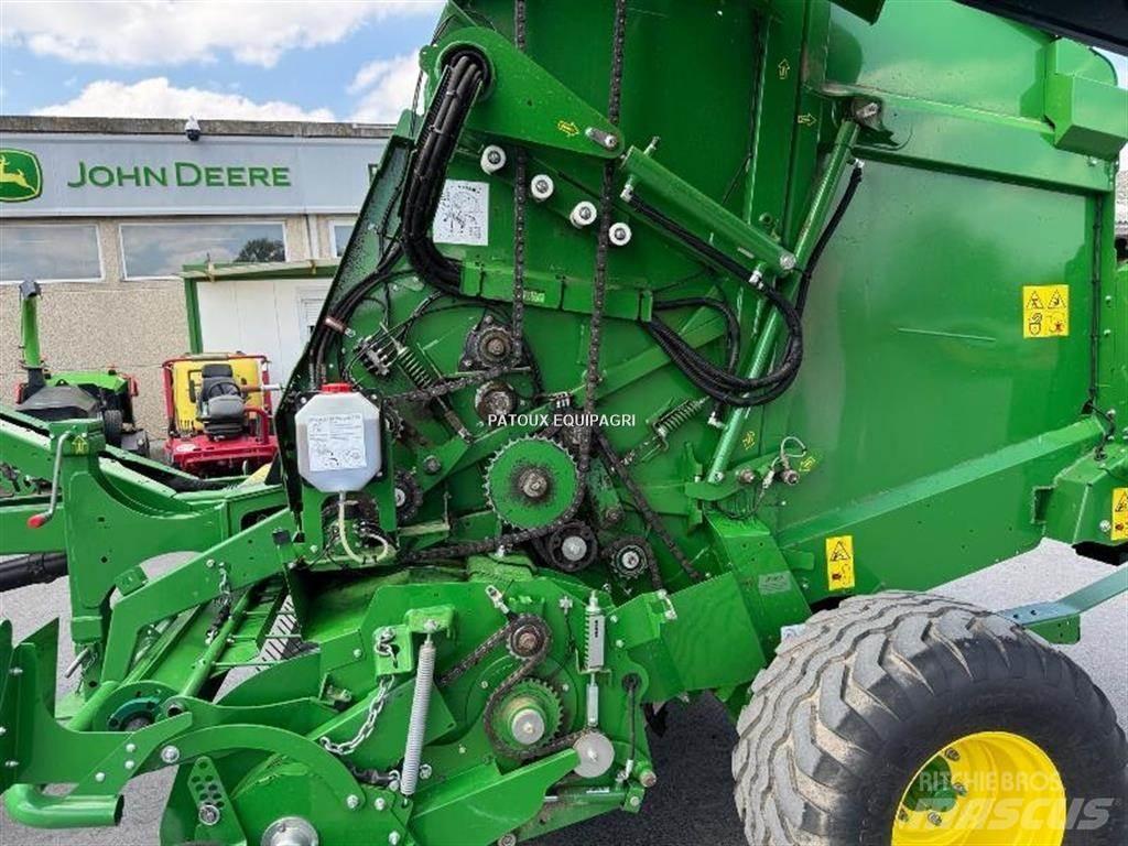 John Deere V461M Lis na válcové balíky