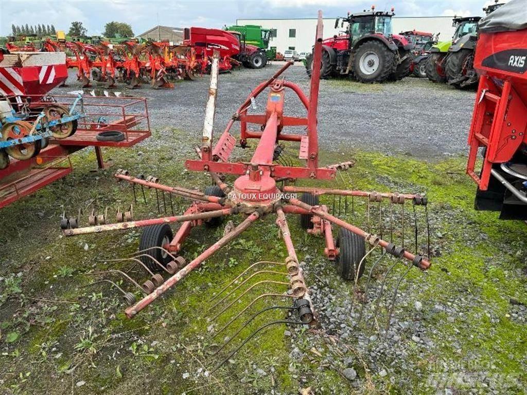 Kuhn GA300 Obraceče a shrabovače sena