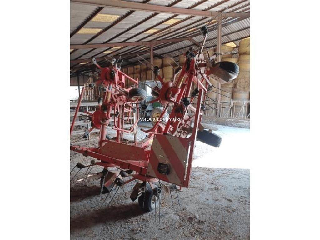 Kuhn GF7601MH Obraceče a shrabovače sena