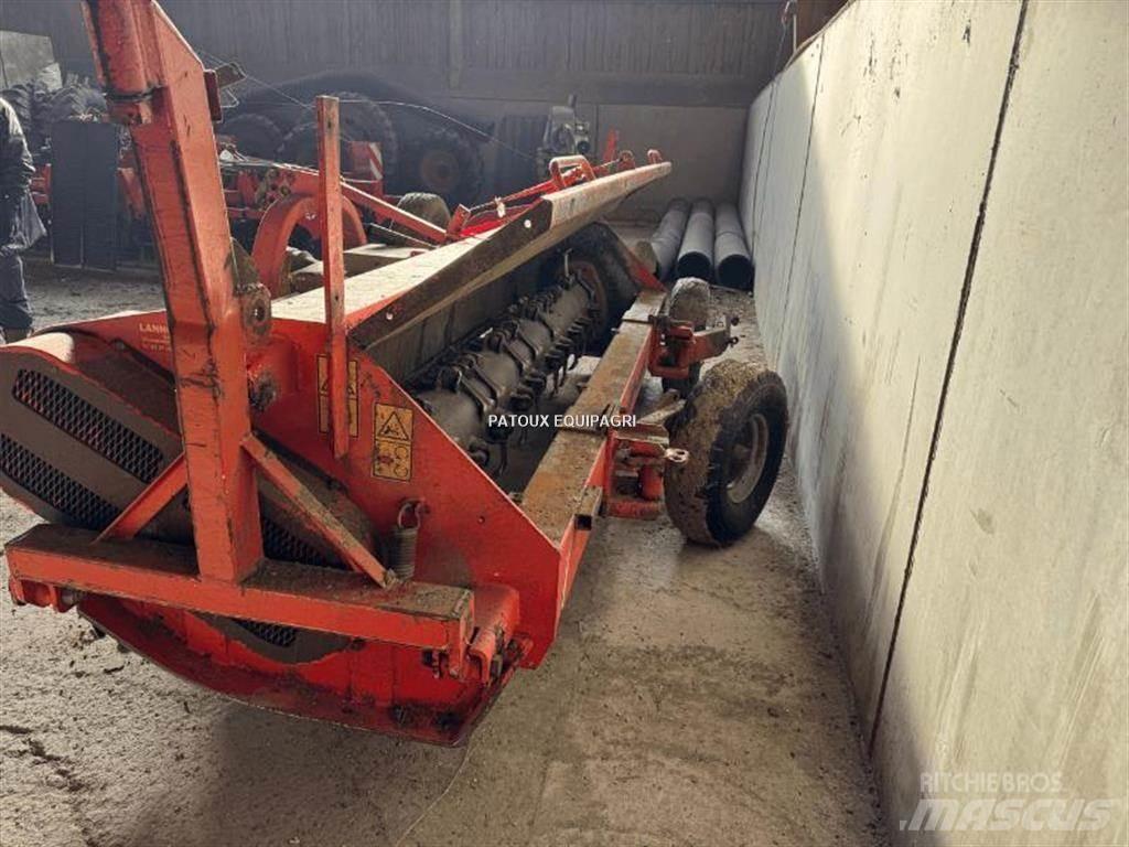 Kuhn NK3201 Rotační brány a půdní frézy