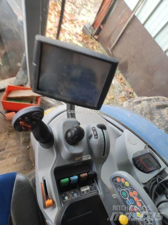 New Holland T7.210 Traktory