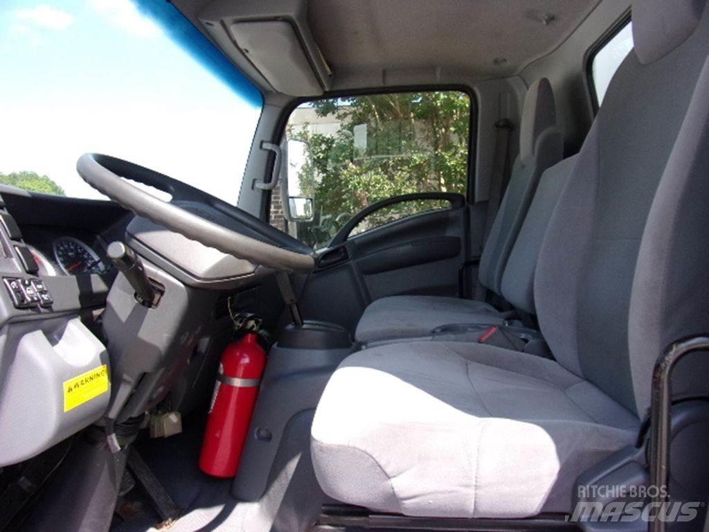 Isuzu NPR HD Skříňová nástavba