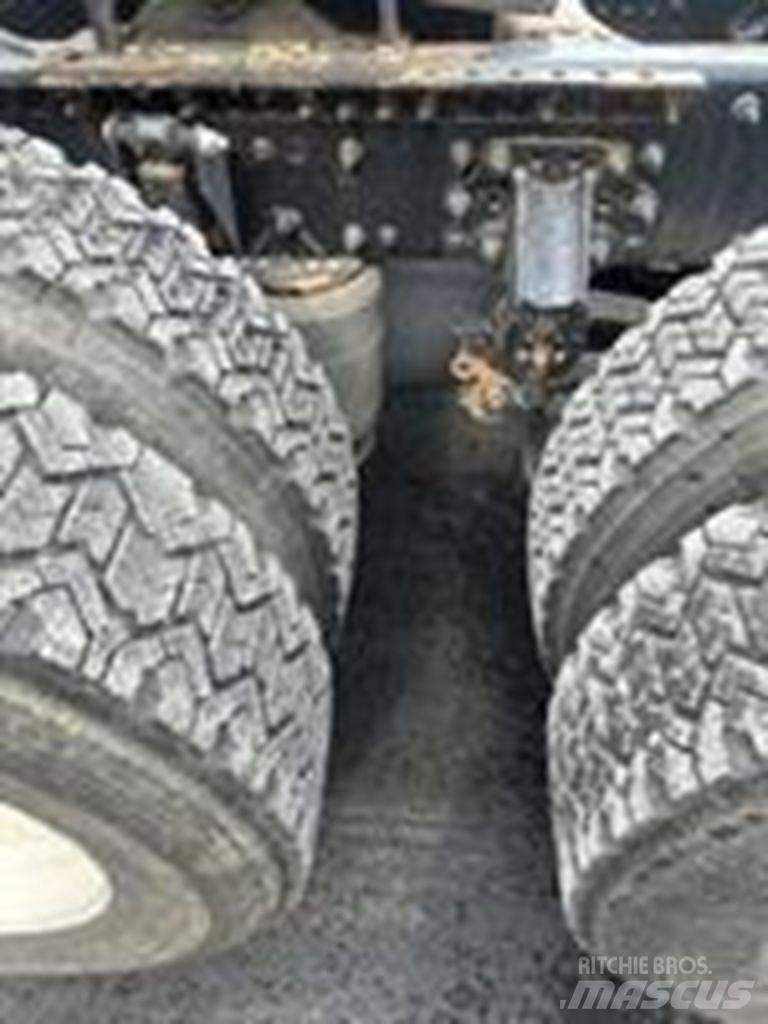 Mack AN64T Tahače