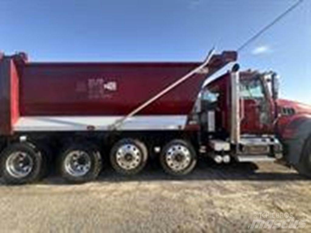 Mack GR104FR Sklápěče