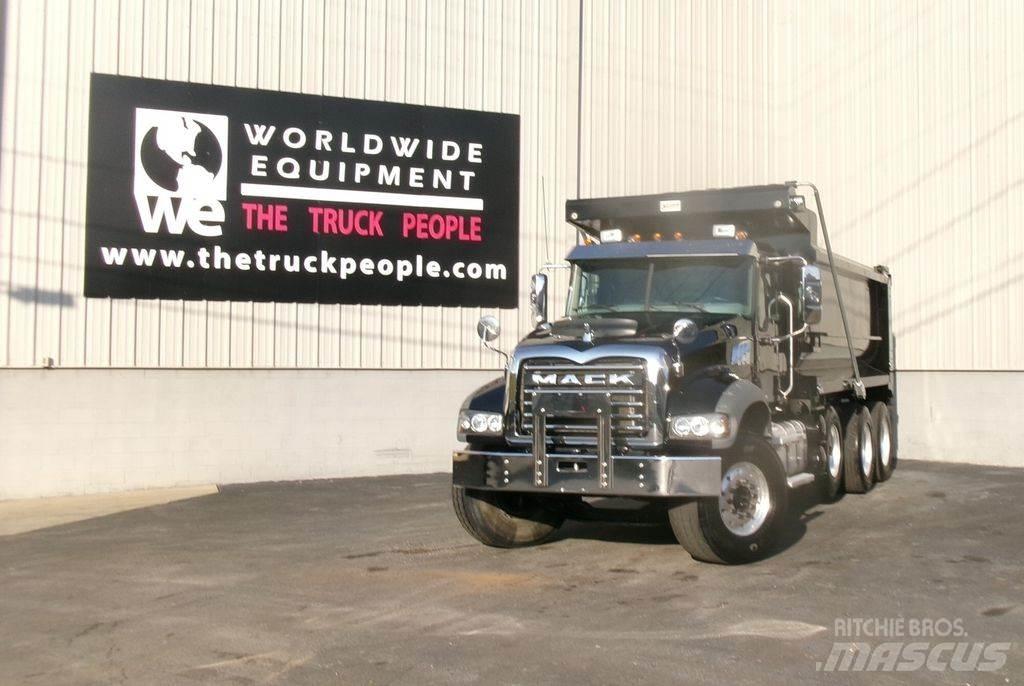Mack GR64F Sklápěče