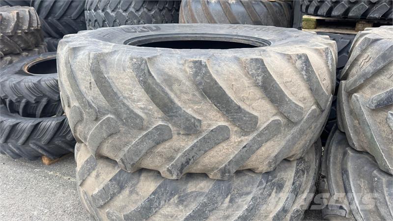 BKT 710/75R42 Pneumatiky, kola a ráfky