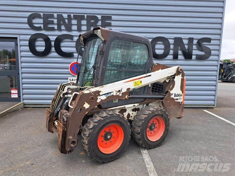 Bobcat S450-E Smykem řízené nakladače