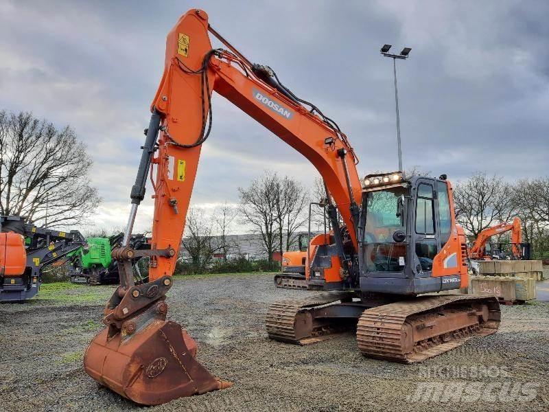 Doosan DX140LCR-5 Pásová rýpadla