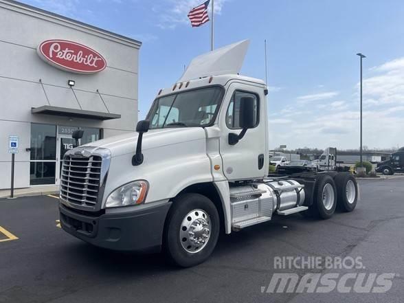 Freightliner CASCADIA 116 Tahače