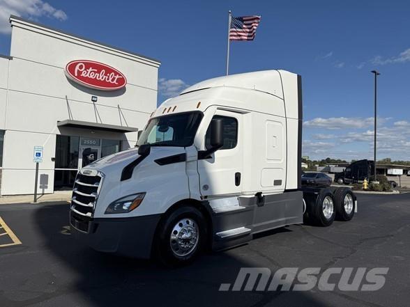 Freightliner CASCADIA 116 Tahače