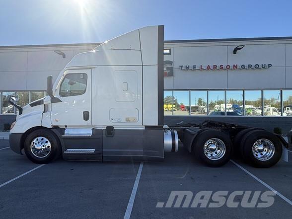 Freightliner CASCADIA 116 Tahače