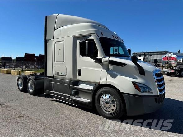 Freightliner CASCADIA 116 Tahače