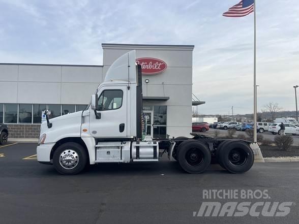 Freightliner CASCADIA 125 Tahače