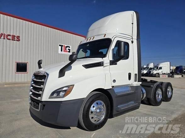 Freightliner CASCADIA 126 Tahače