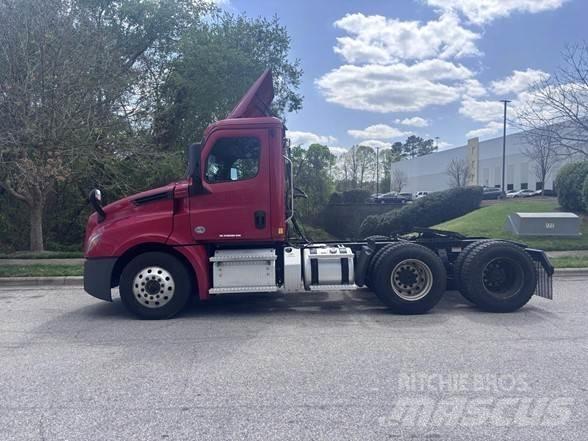 Freightliner CASCADIA 126 Tahače