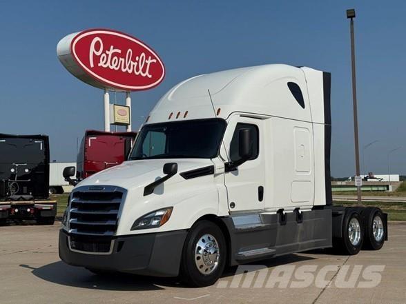Freightliner CASCADIA 126 Tahače