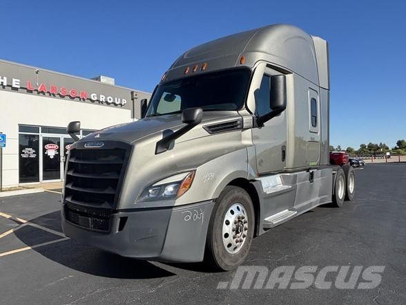 Freightliner CASCADIA 126 Tahače
