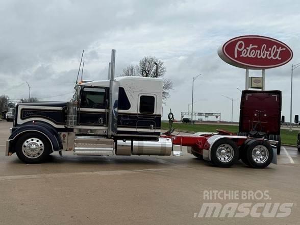 Kenworth W900L Tahače