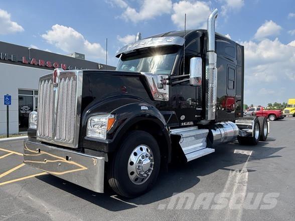 Kenworth W990 Tahače