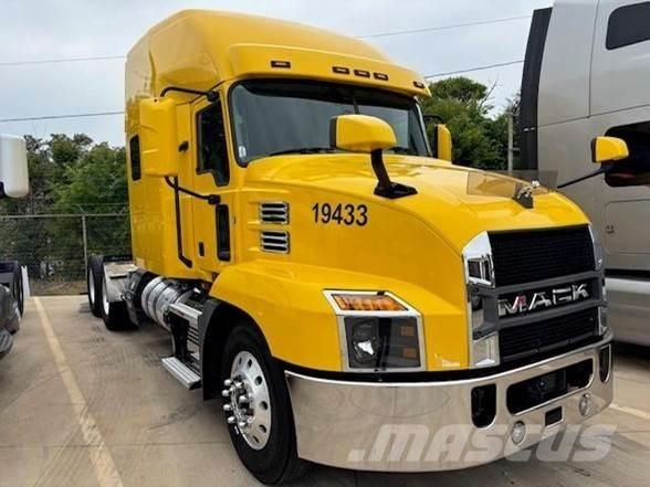 Mack ANTHEM 64T Tahače