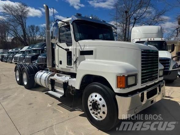 Mack PINNACLE CHU613 Tahače