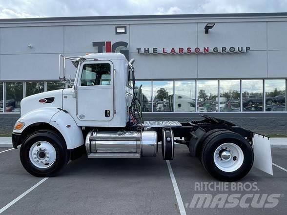 Peterbilt 337 Tahače