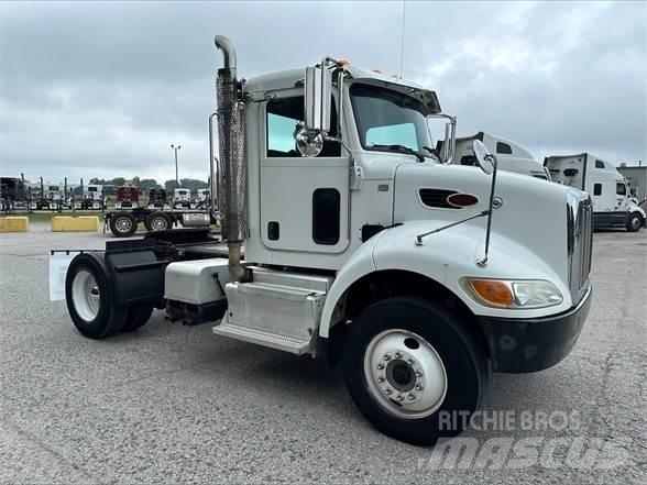 Peterbilt 337 Tahače