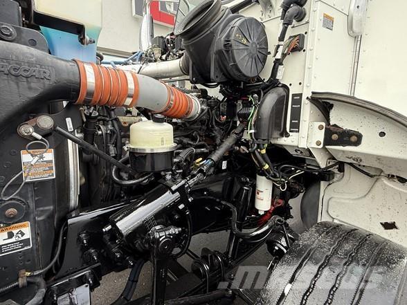 Peterbilt 337 Tahače